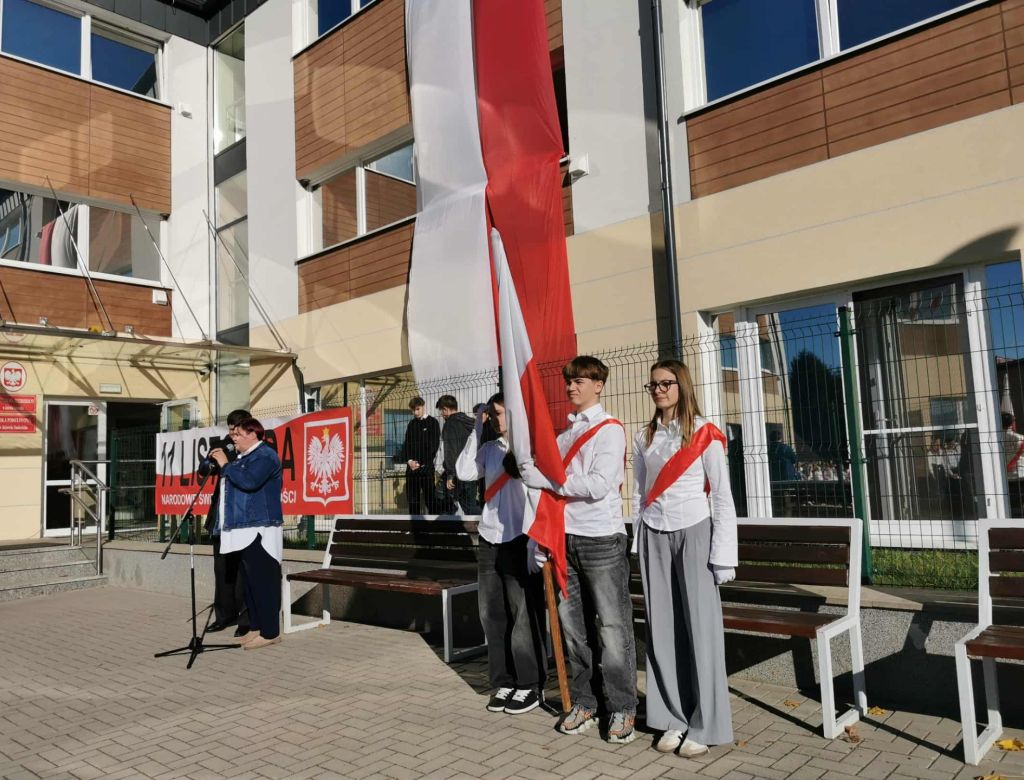 14da2602cfe 4b11 a6af 82651be1f69f 9241