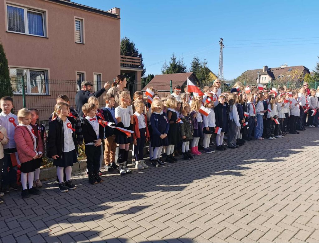 37296607cfd 4326 8cc87dc4469453a 9247