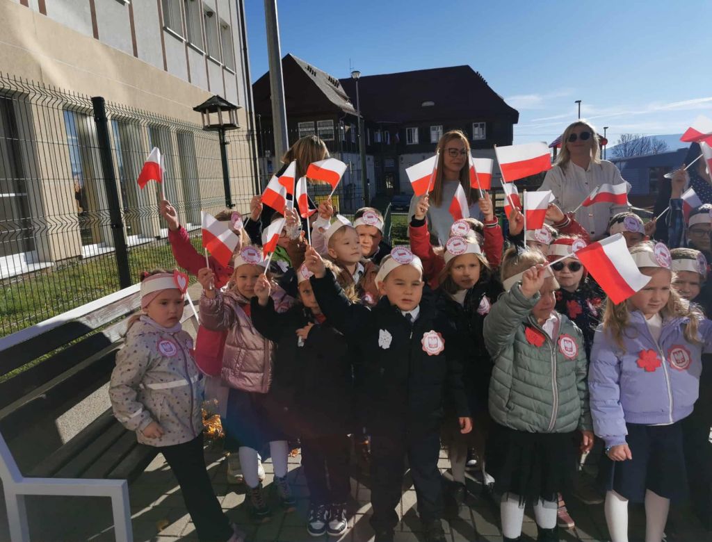 7f98aa28 b047 bda2 15f8cb86b7a3 9240