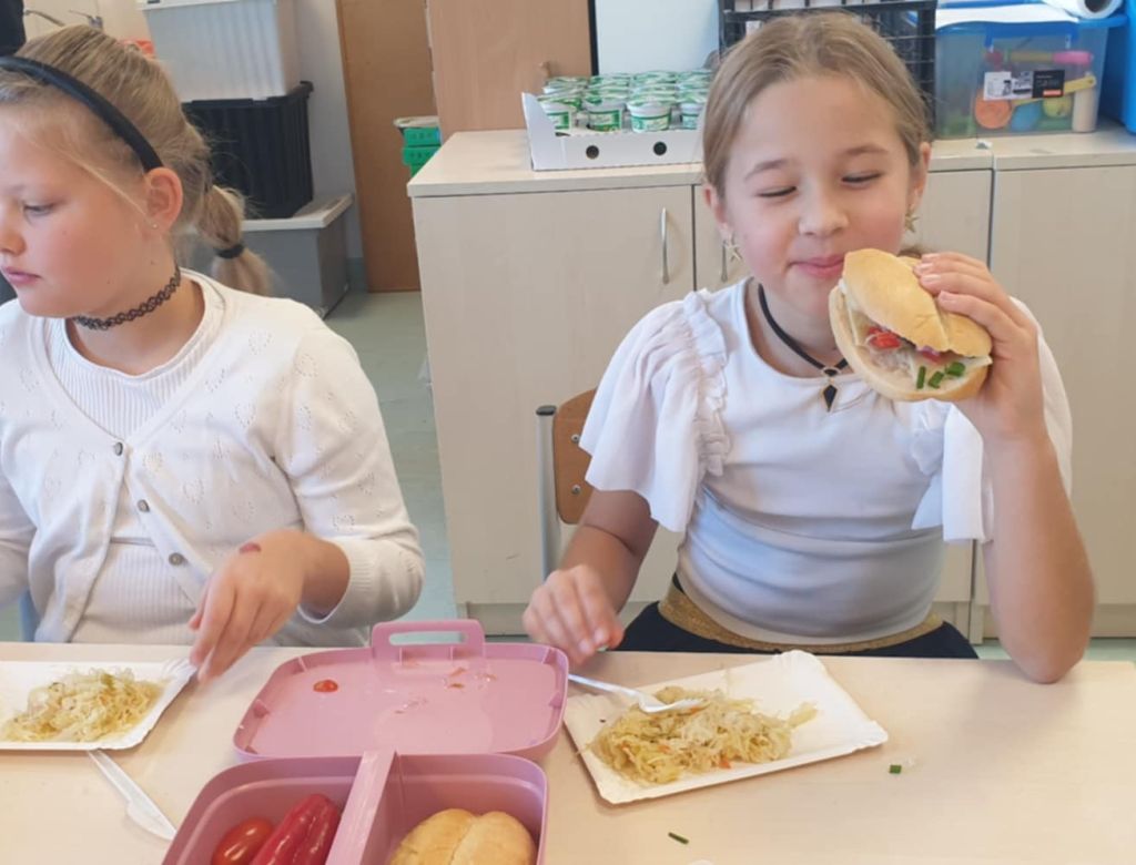 c53fdadaad 4643 824f 738805cb58c3 9261