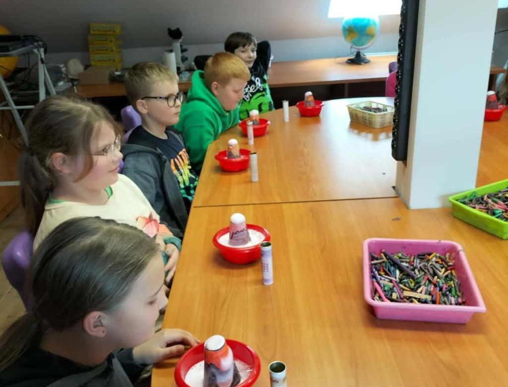 286d799f 412e b580 06496e8a887c 10046