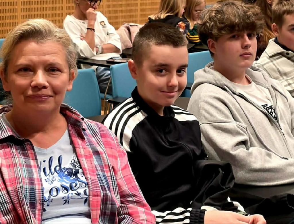 8df06249a7 4dfb b262 04d5de1e9510 10107