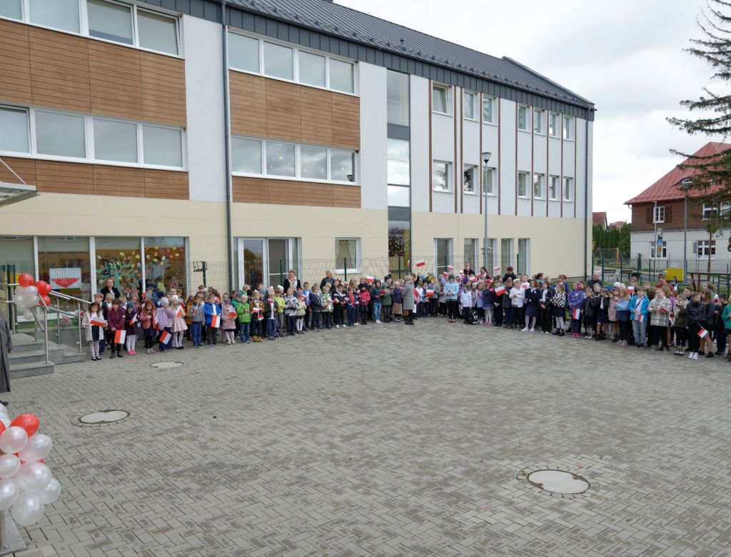 315185835 4295417388723380554 n 3182