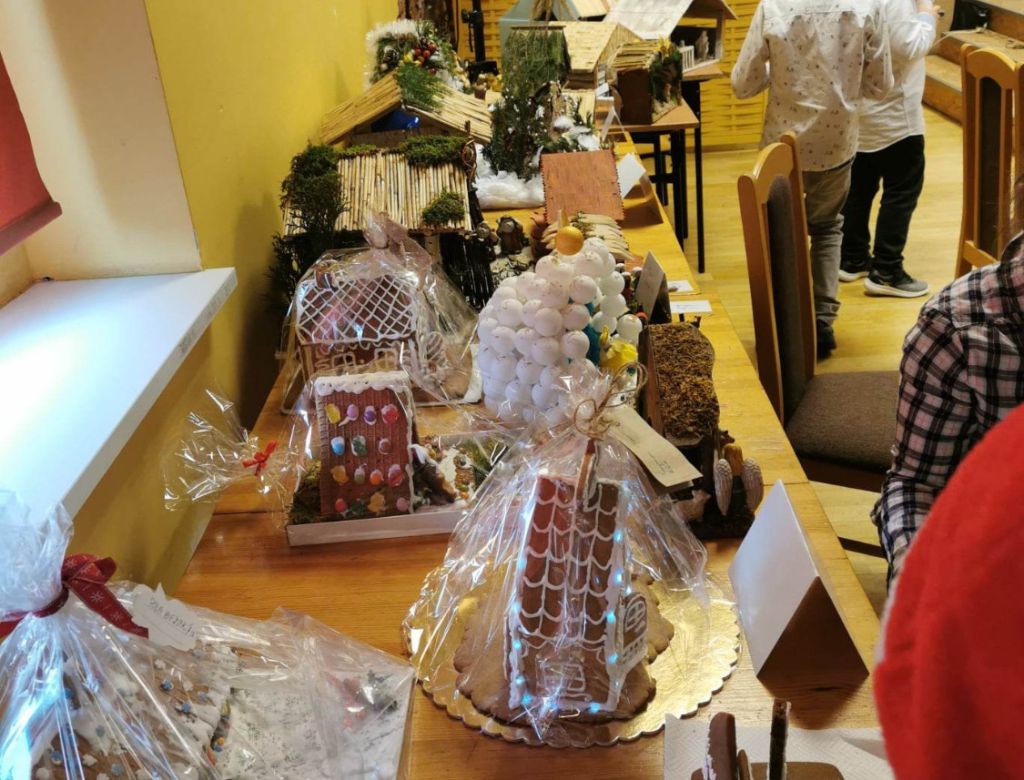 320577063 2973973426246524512 n 3505