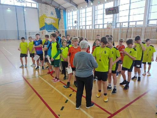 1674662234753 1674662234753