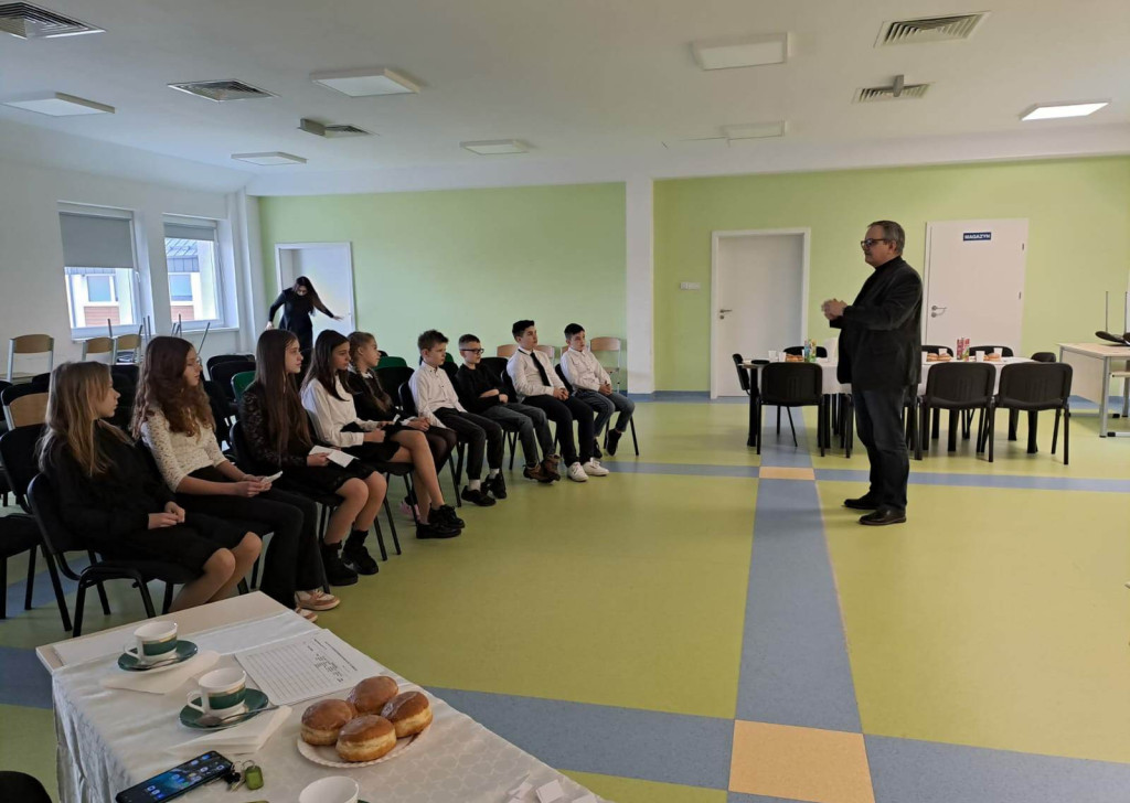 335581556 1079180446985958968 n 3875