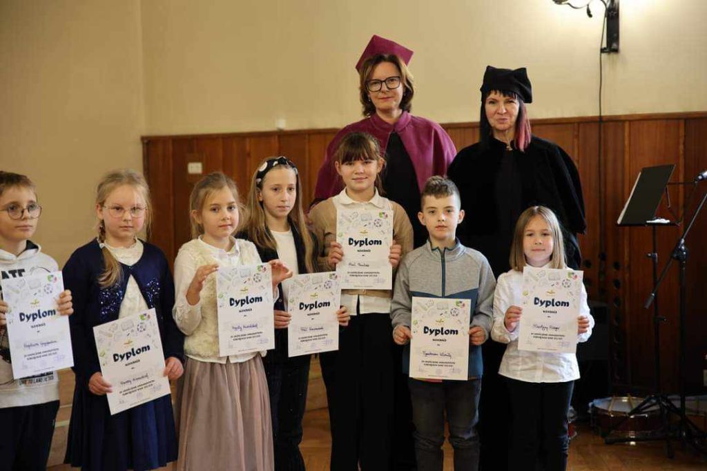 370244314 4888273747994655967 n 5547