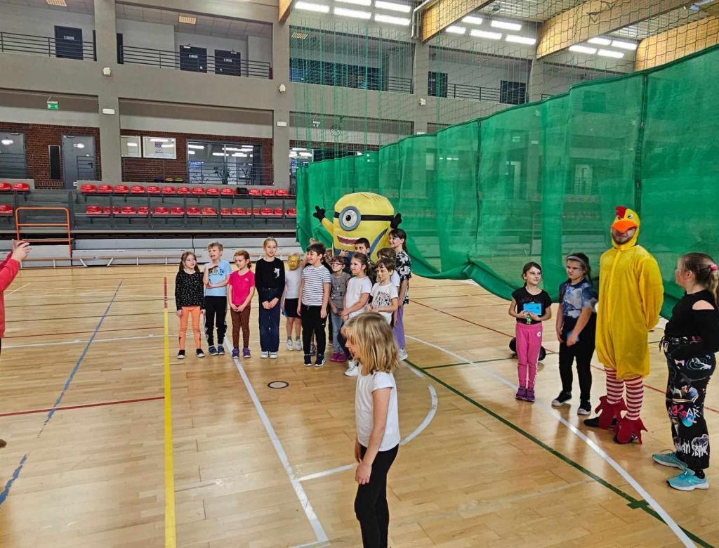 386875375 6643066884476178954 n 5910