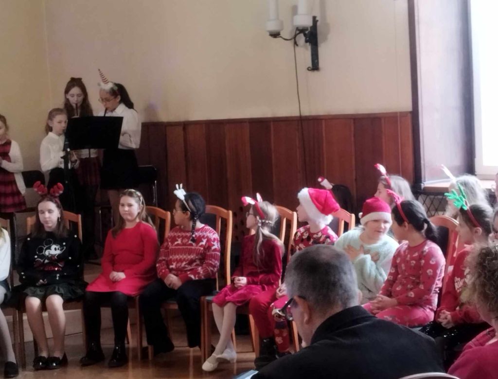 411357252 8565638264873681551 n 6124