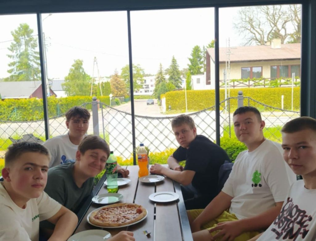 504b4b3ec1 4c85 98d6 634f2a5272ae 8887