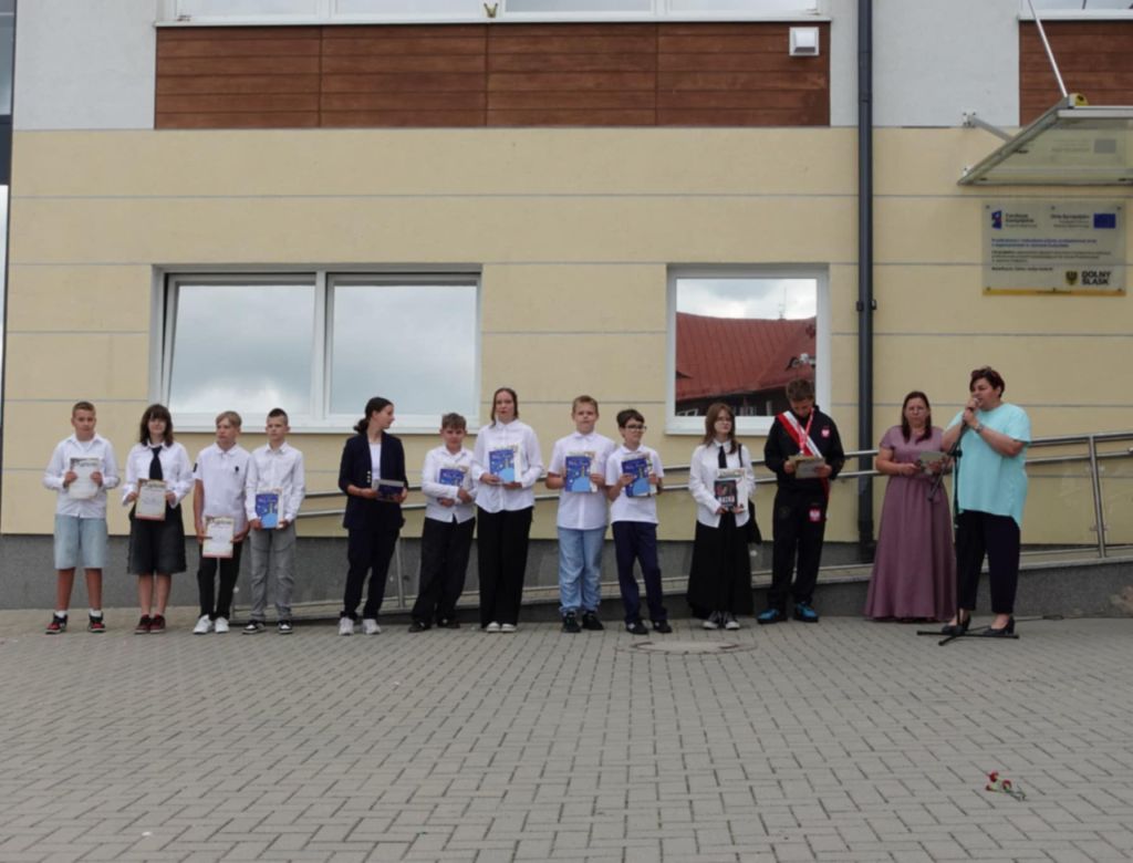 58513c23 a6a0ea 86d4 9d3f3ee1f084 8967