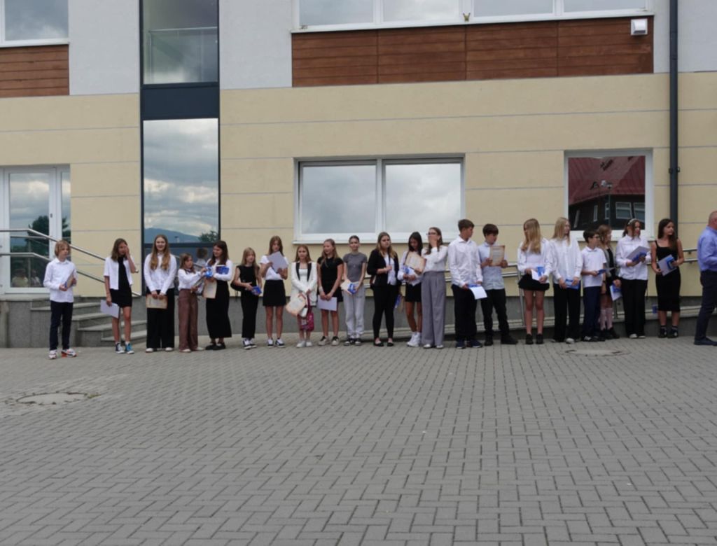 92f05c62 a167e6b abe9 540071569b93 8963