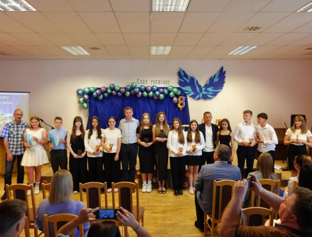 9304aae9d0 4952 bd93 262c6d74ee3a3 8956