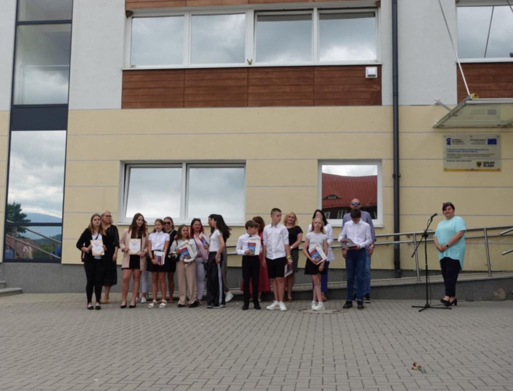 a811837b c031b56 9ea2 b95f7ed4f5b1 8970