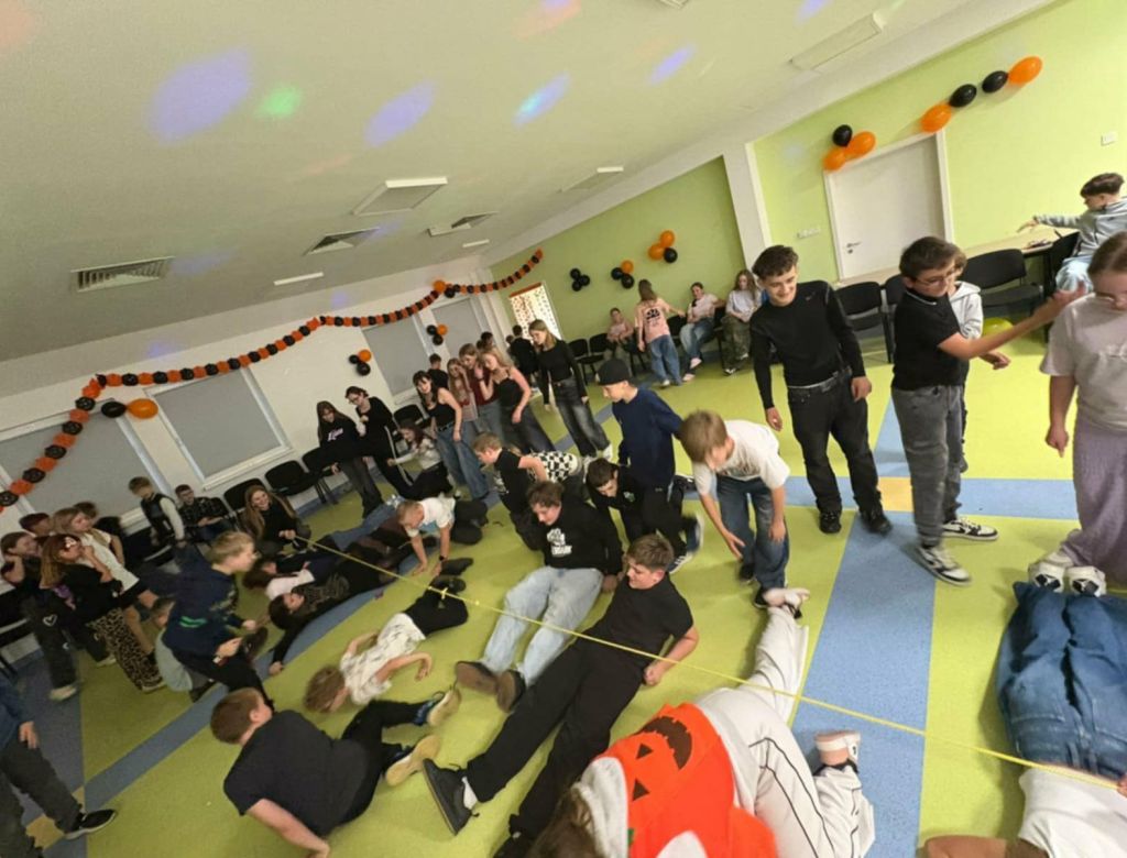 5fc1cb54 4c3d 8a8e 33e6af9f8791 9186