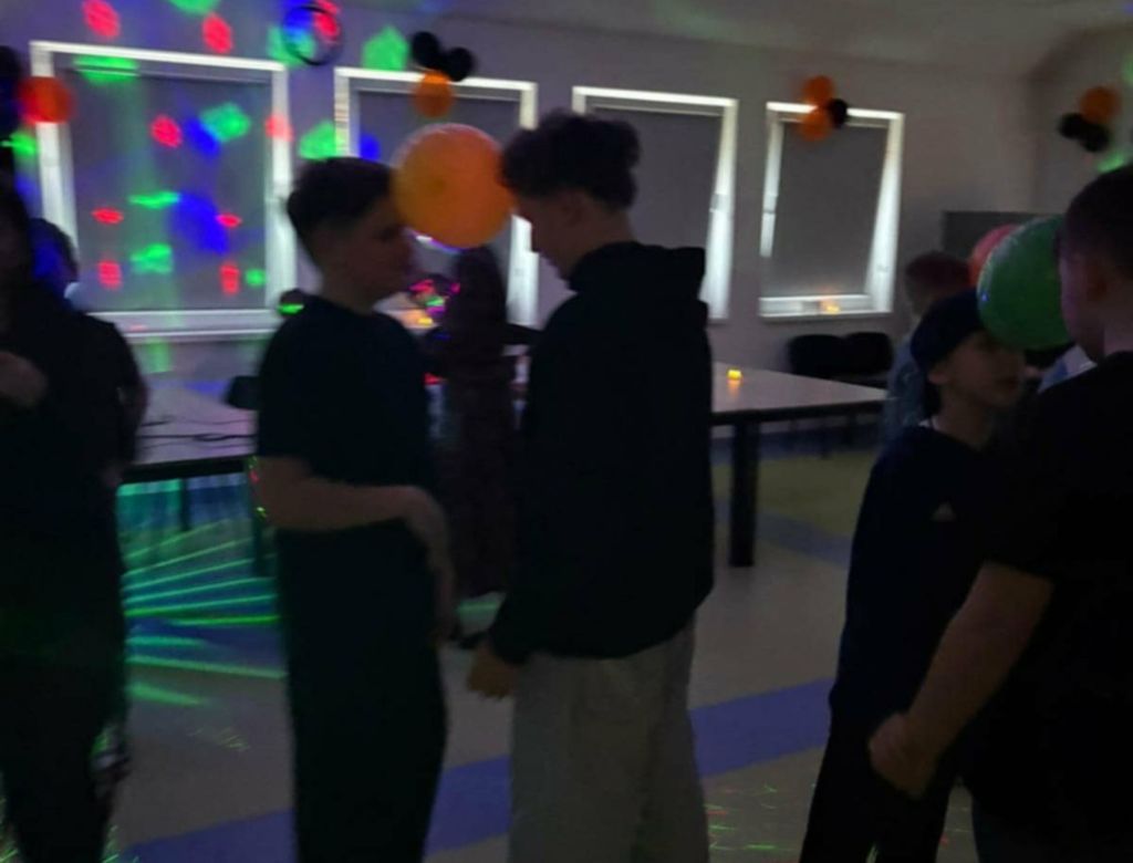 6a94ba5b 449d 9b78 a79ee6e80812 9188