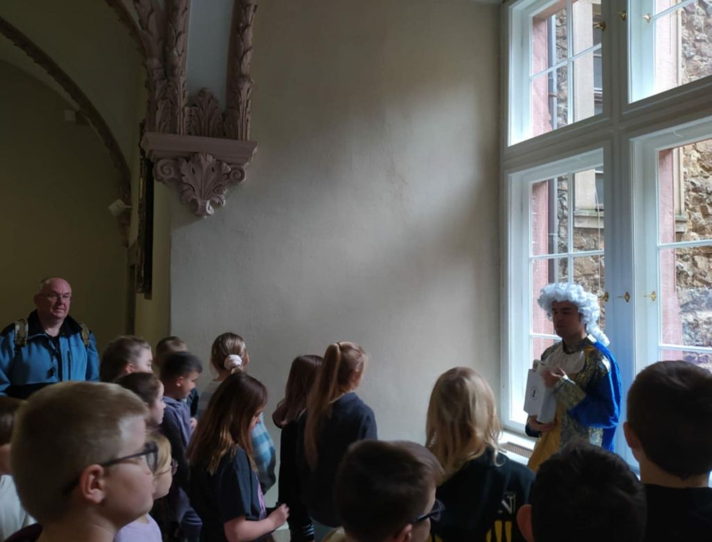 eb6eaffddb9 4bd9 aac5 8fc7bc44630f 9225