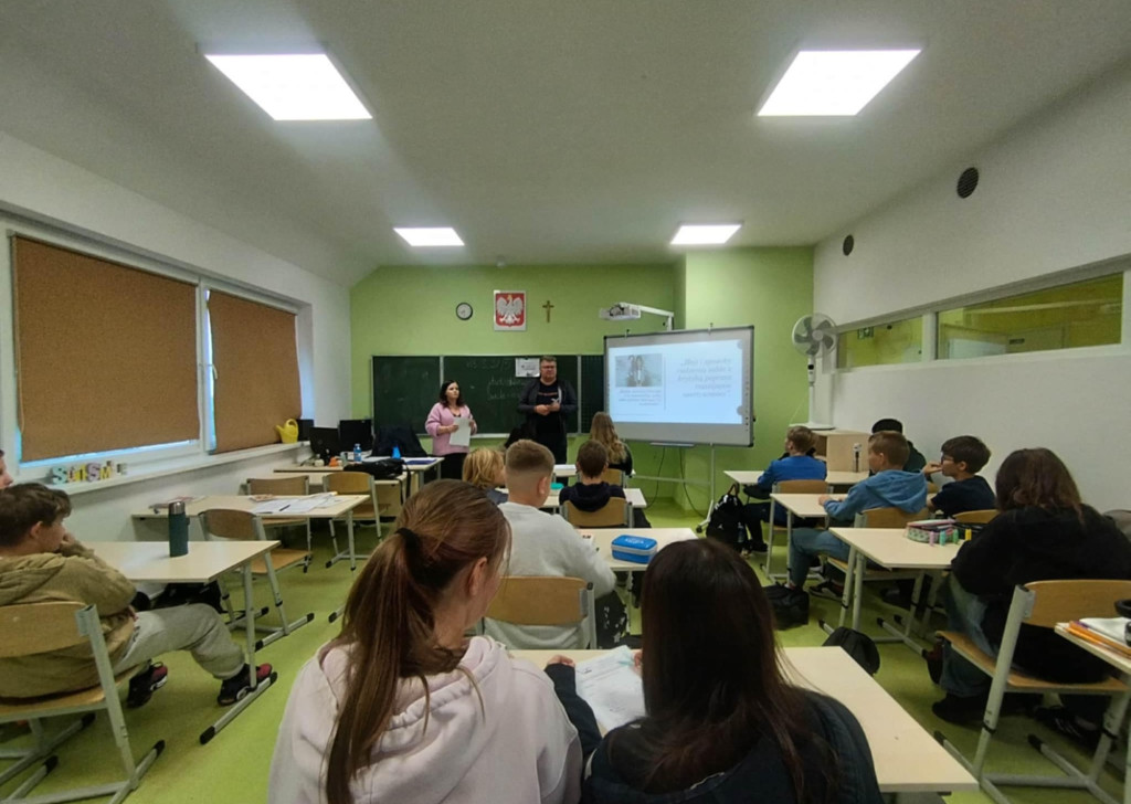 b6944a9c c072 b316 3b71461112cc 9319