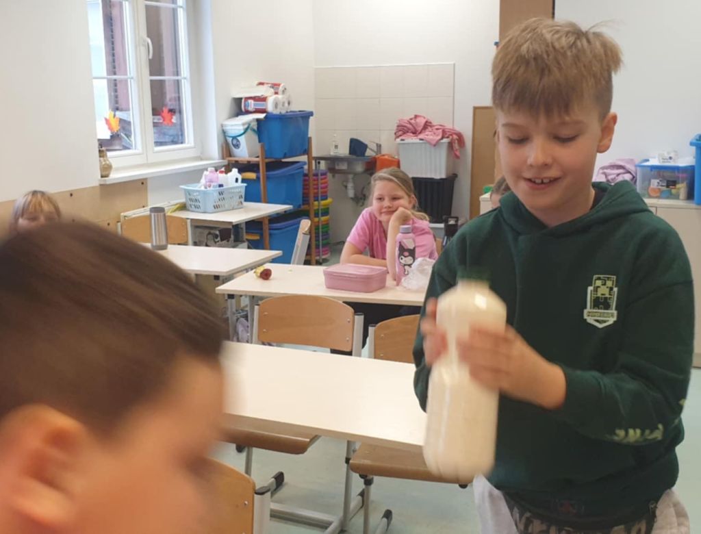 4fc9310abc9 4853 be8b f2202428a320 9426