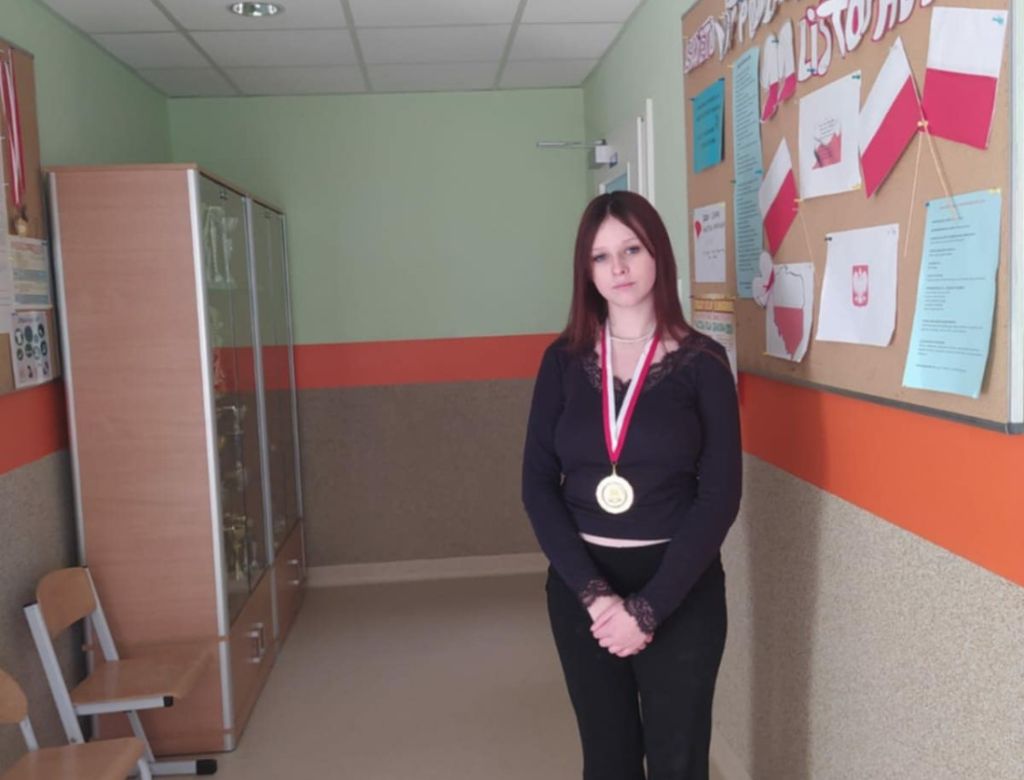 7ba57107e 49e3 b9f0 ec671bc88c65 9493