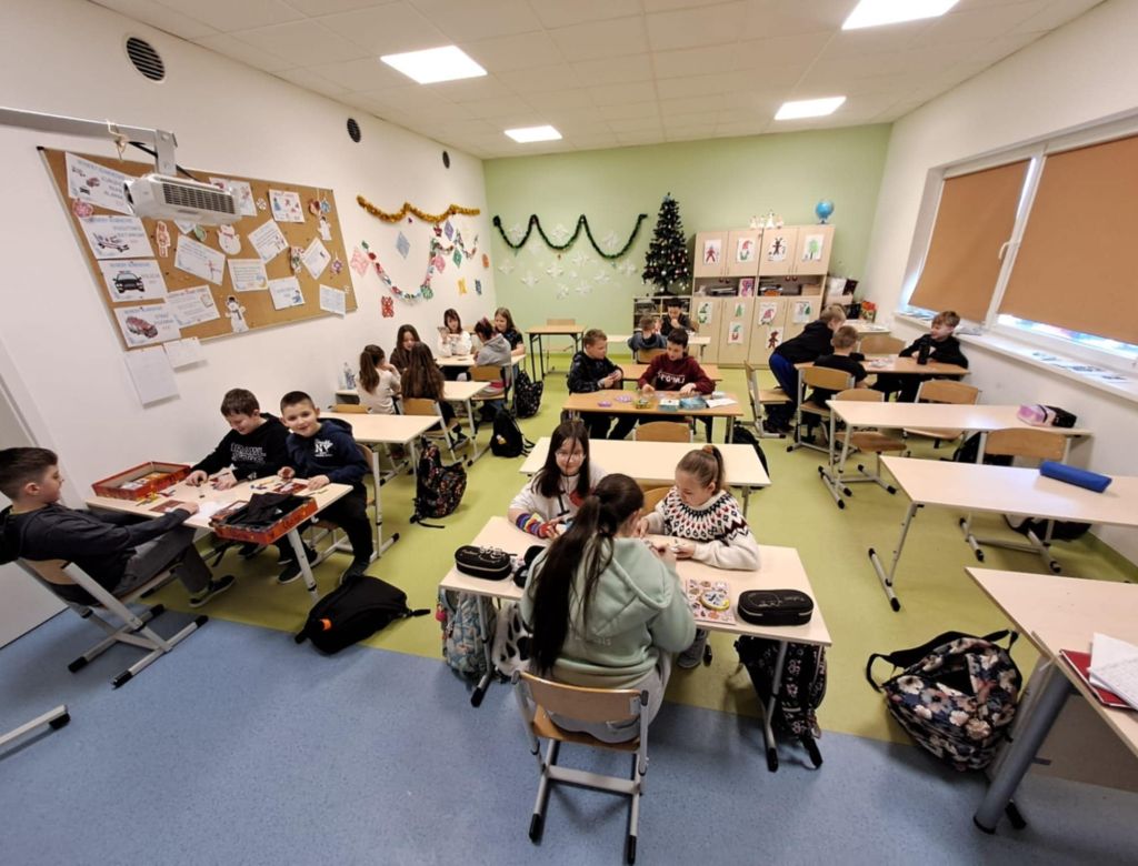 09e5e296be 4a45 a287 74b04add66f6 9849