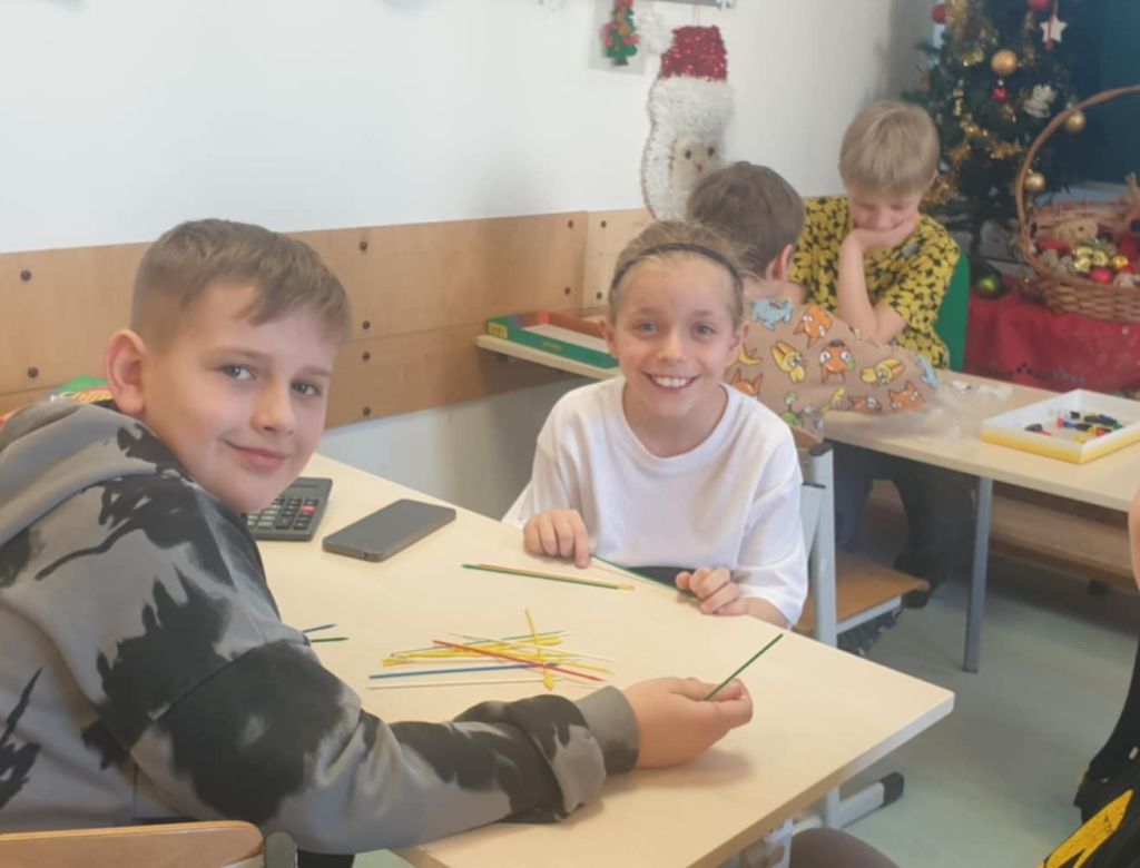 1cb1459df9e 4ca6 b63b dfe2e5a1b80a 9847