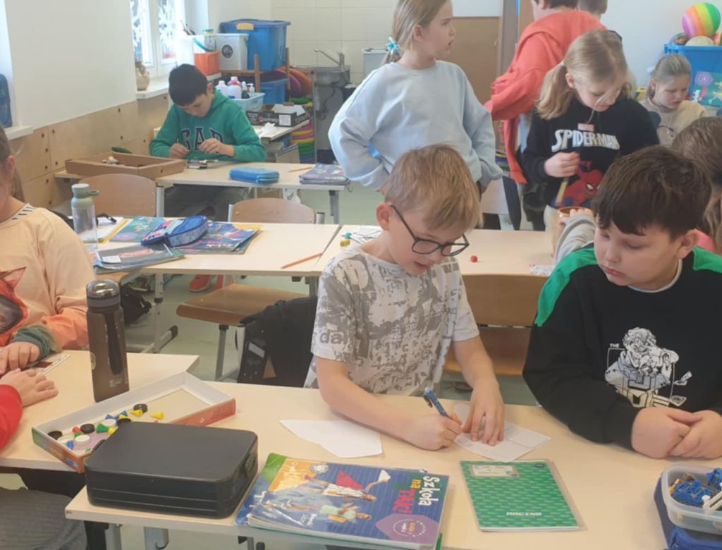 22091d0b 4d20 8478 185fa89bc204 9860