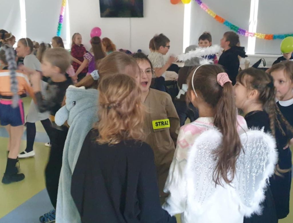 40337b64ff 4bdd 922a a4394f980765 9880