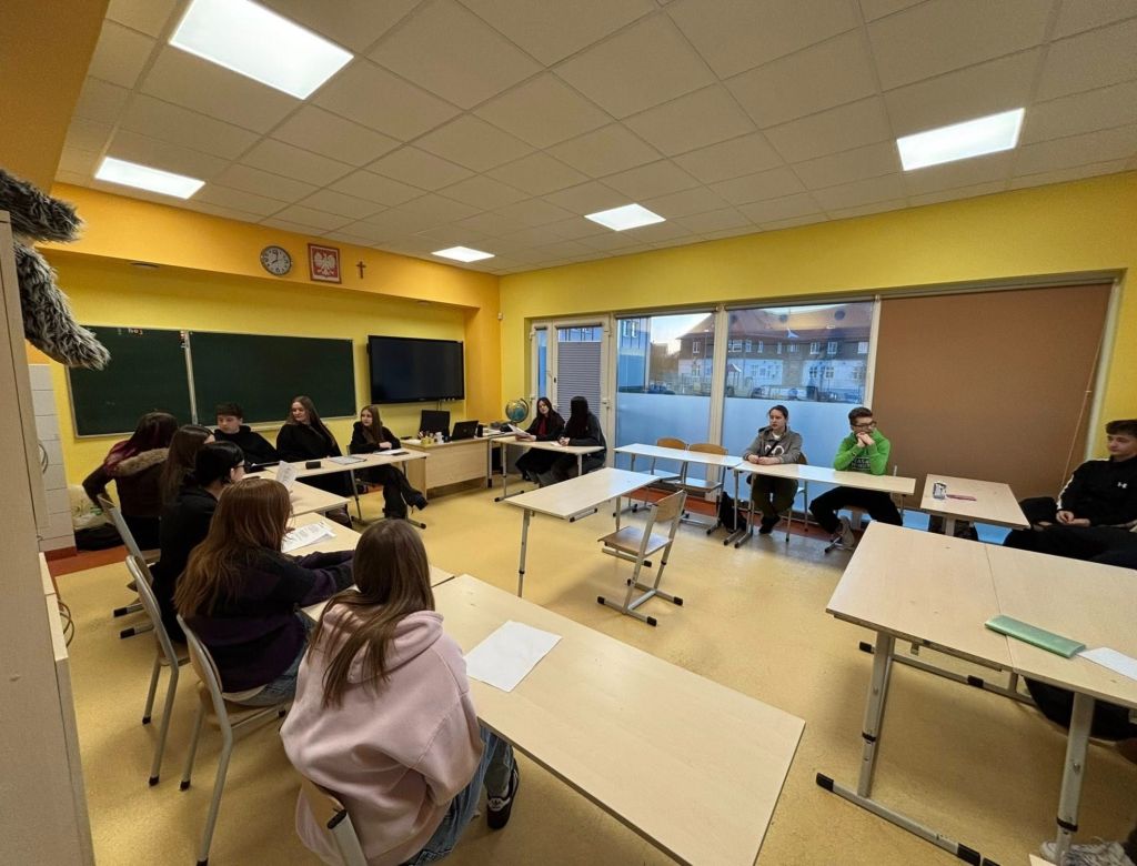 616814490 2832583210372866992 n 9845