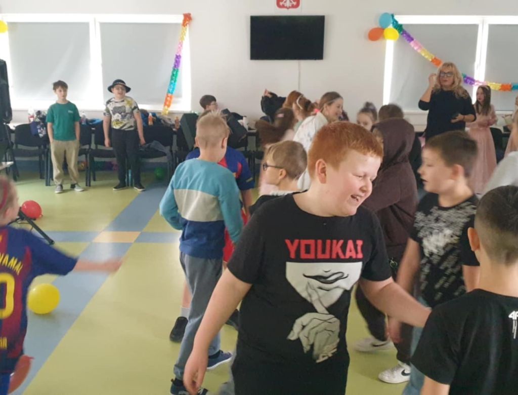 755c7497 44f5 8b17 0d4c37f5f22c 9878