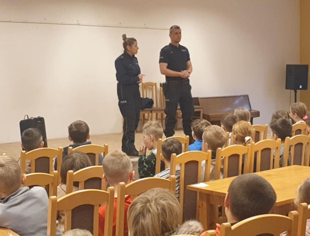 88f48bea a6f0 b6ff d617781f2e45 9895