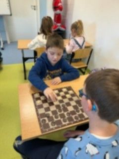 b2da1934c6 40b7 9e83 66a704b76775 9865