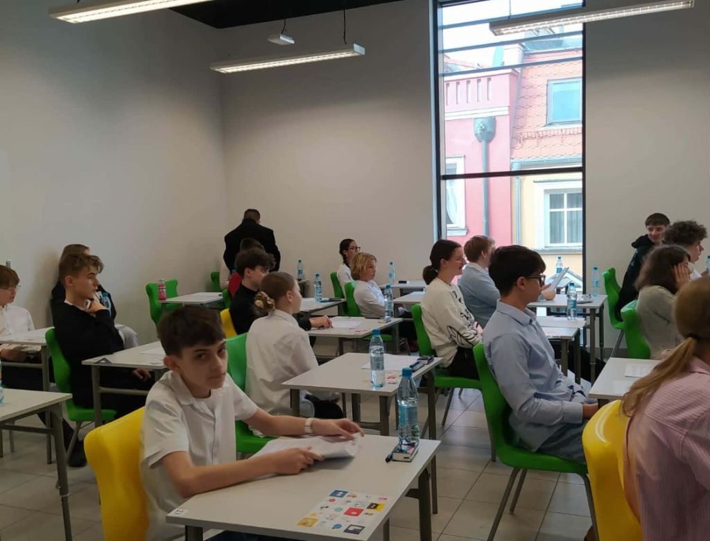 0d8b61c1a025 a5d1 ba7aeeae5f0a 9904