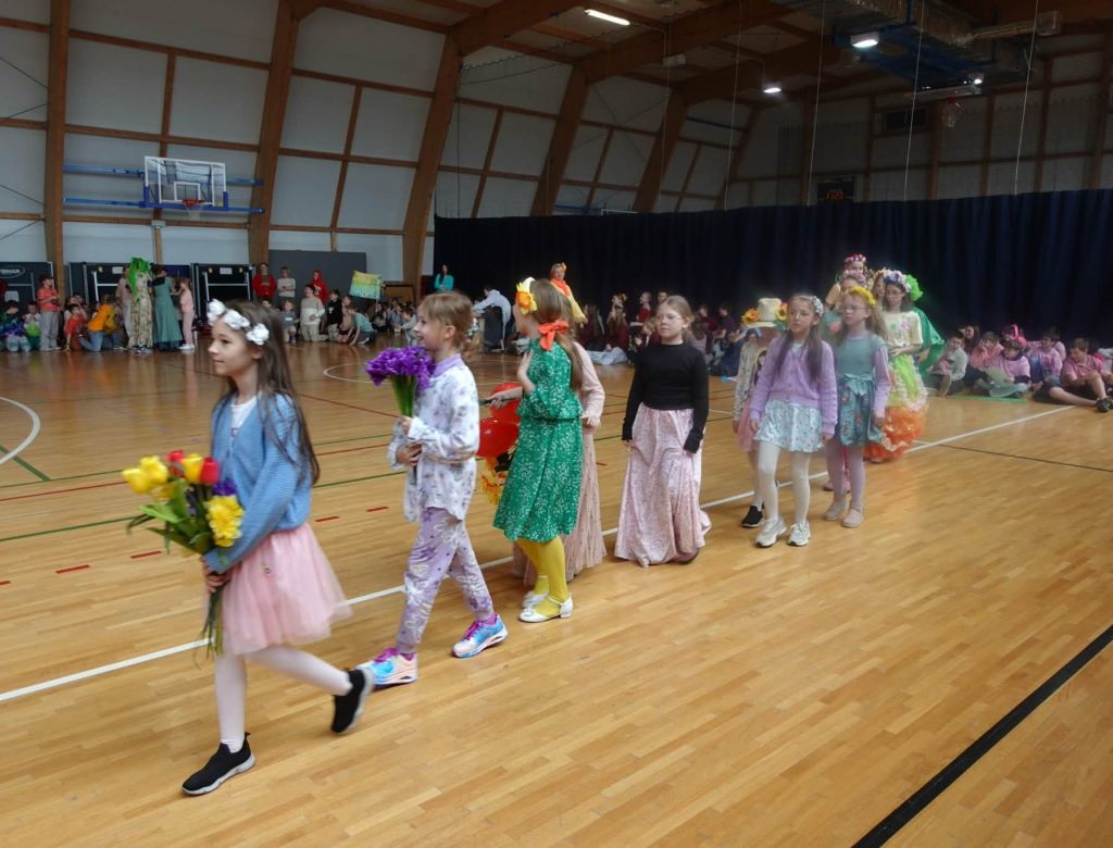 3a45846e acbd bb98 cbde044ea18f 9957