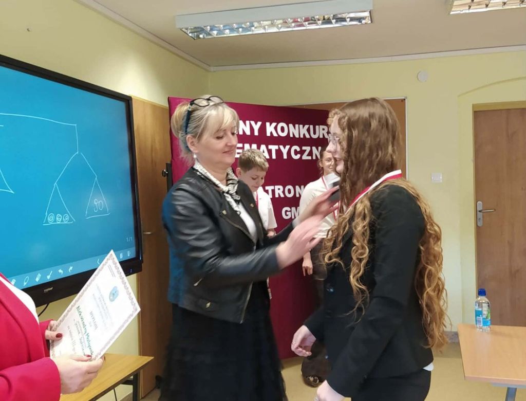 4196d04b e5ac bfa3 159d28baa0e2 9915