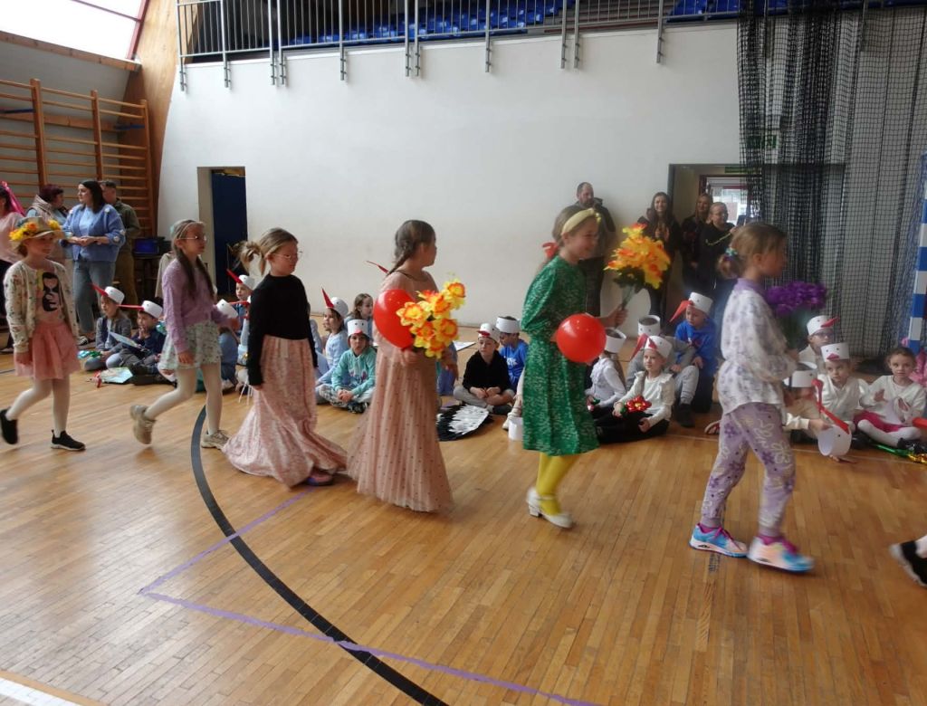 53e4df54f53 4b14 a698 7a14c2c4f91e 9967