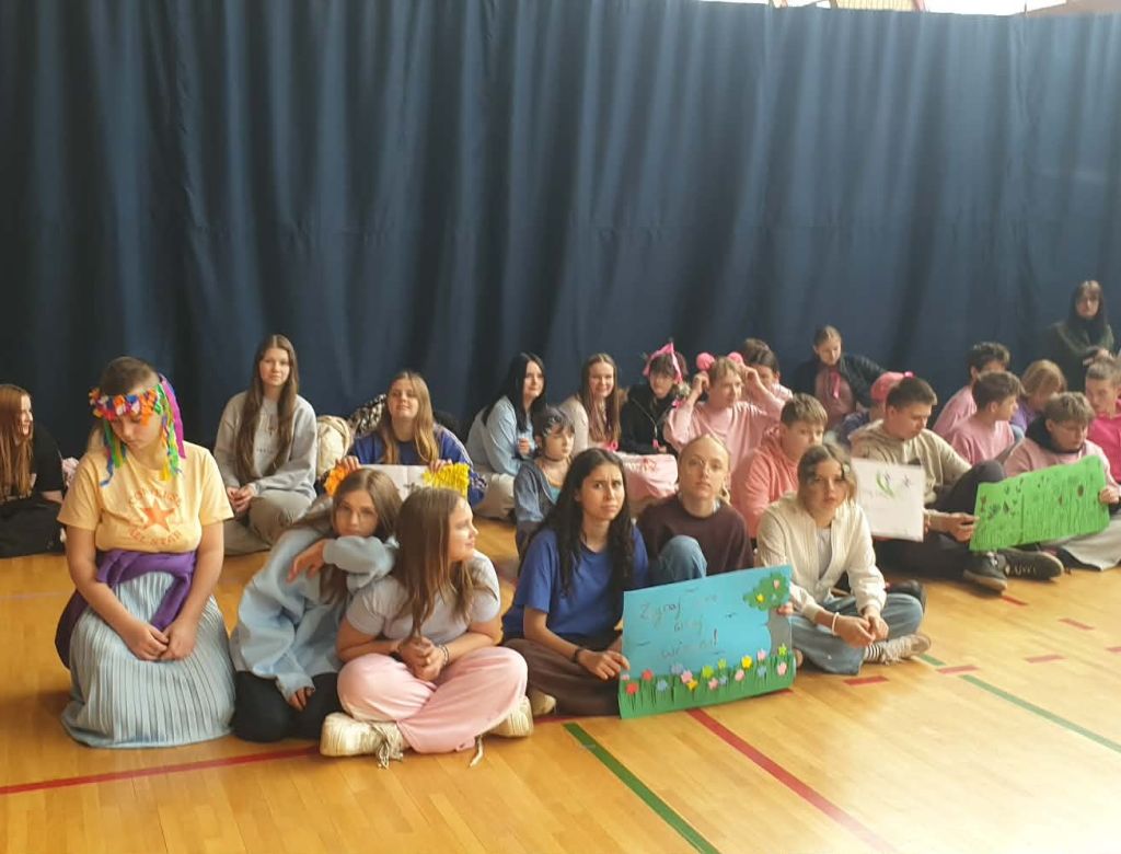 9560a357ffd 4a7b a61b 1d86f6b32d37 9980