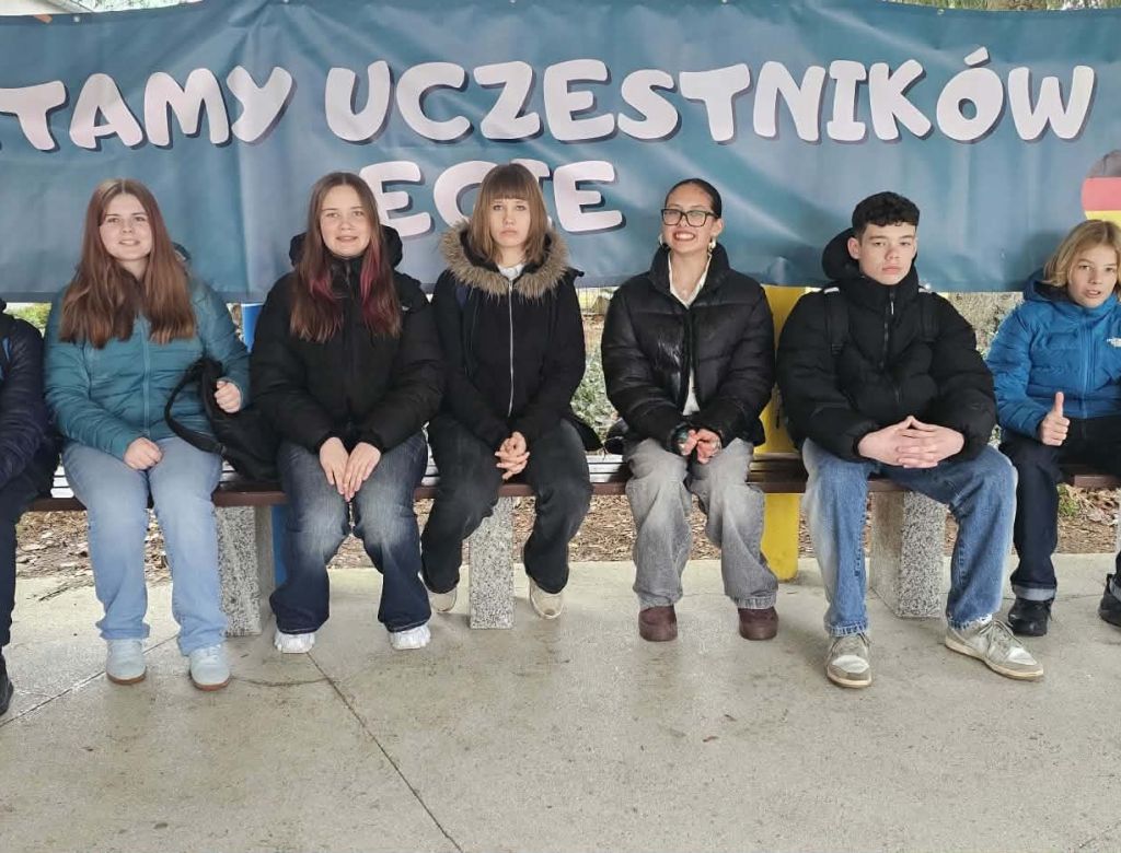 99067e1a cc9be7 aa18 a628ff2eb795 9946