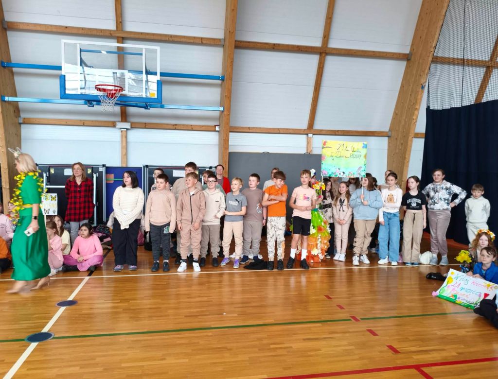 c4bee99a f7a6ef a2fd 0166982a6ddc 9995